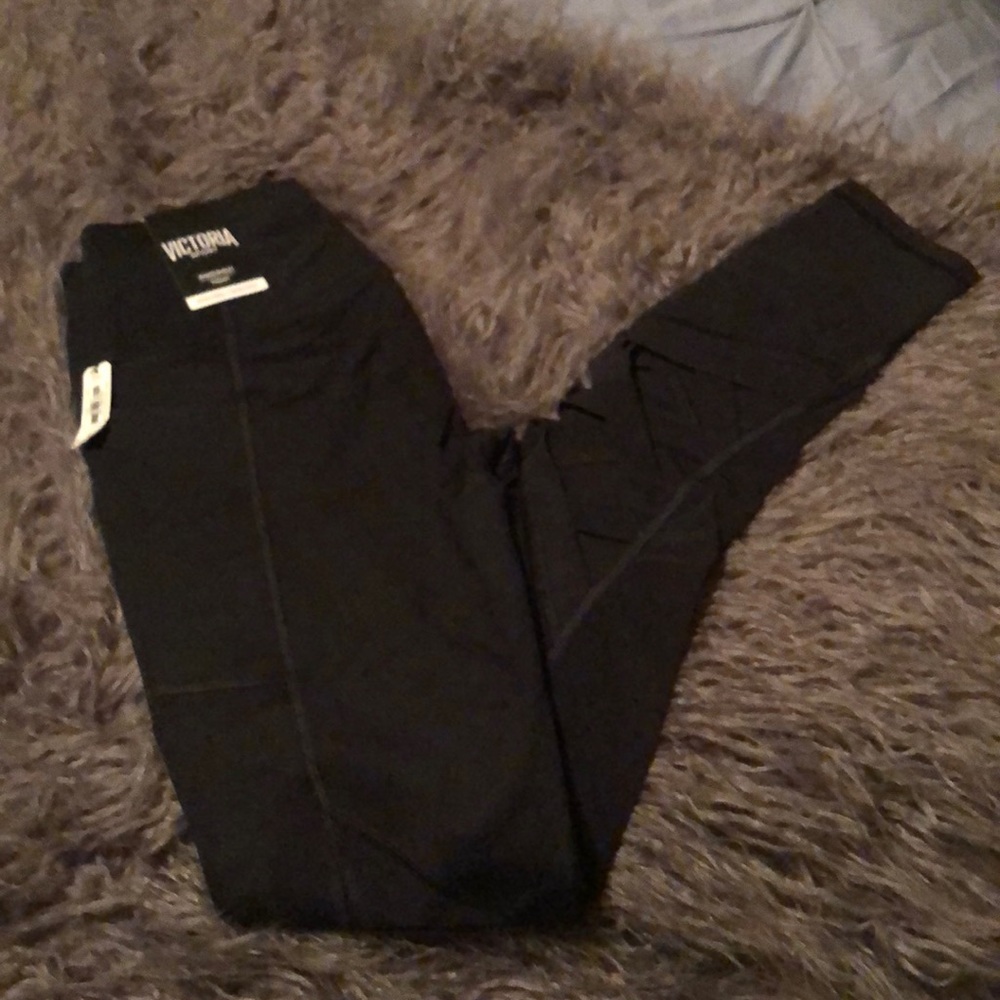 VS Sport Knock Out leggings